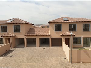 3 Bed Townhouse in Montana