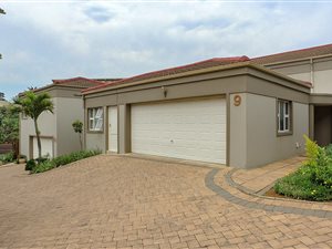 4 Bed Townhouse in Sheffield Beach