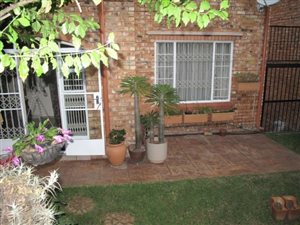 3 Bed Townhouse in Val de Grace