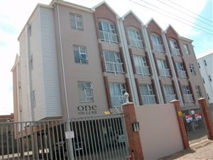 97 New Apartments to rent in grahamstown for Small Space