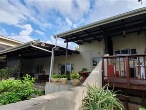 7 Bed House in Elysium