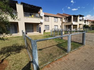 2 Bed House in Silver Lakes