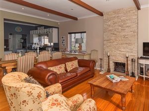 4 Bed House in Mount Croix