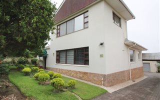 6 Bedroom House in Sunnyridge