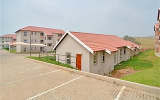 2 Bedroom Apartment in Tasbet Park