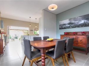 4 Bedroom House in Bramley