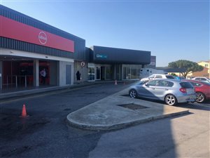 250 m² Retail Space in Linton Grange