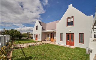 4 Bedroom House in Stanford