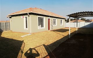 2 Bedroom House in Sky City