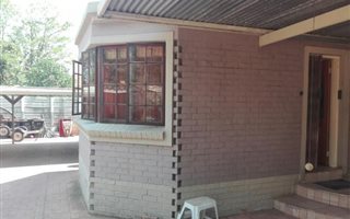 1 Bedroom Garden Cottage in Kempton Park Central
