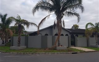 4 Bedroom House in De Zoete Inval