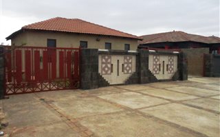 3 Bedroom House in Kagiso