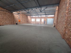 500 m² Industrial space in Tulisa Park