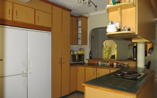 4 Bedroom House in Wildenweide