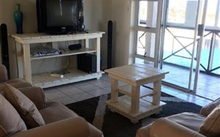 2 Bedroom Apartment in Bloubergrant