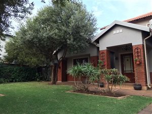 3 Bedroom House in Midfield Estate