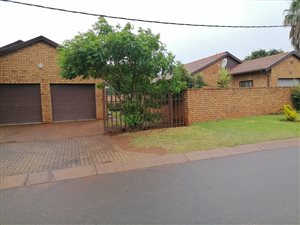 3 Bed House in Middelburg South
