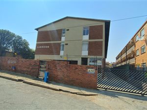 2 Bed Apartment in Florida
