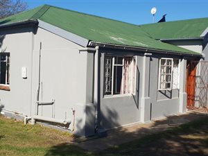 3 Bed House in George South