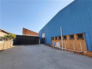 470 m² Industrial space in Benrose