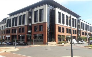 300 m² Office Space in New Town Centre (Gateway)