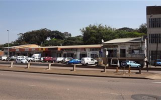 220 m² Commercial space in Greenwood Park