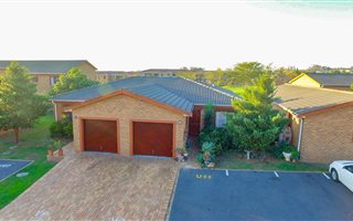 3 Bedroom House in Sonstraal Heights