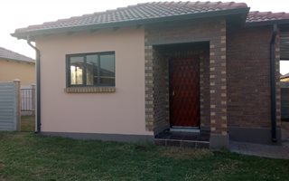 3 Bedroom Townhouse in Waterval East