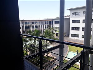 647 m² Commercial space in Riverhorse Valley