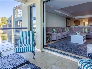2 Bed Apartment in Oubaai and surrounds
