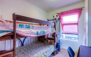 2 Bedroom Apartment in Fairview Golf Estate