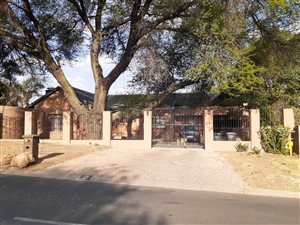 3 Bed House in Sunward Park