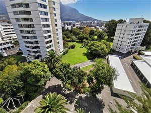 2 Bed Apartment in Claremont Upper