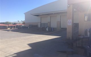 1000 m² Industrial space in Halfway House