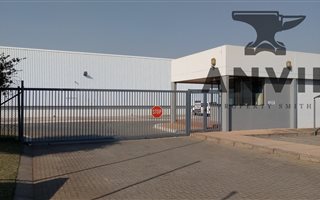 260 m² Industrial space in Hennopspark