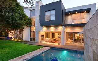 4 Bedroom House in Hyde Park