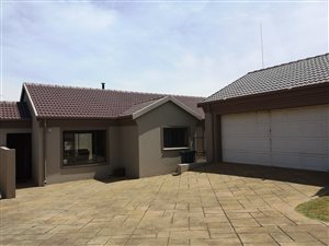 3 Bedroom Simplex in Amberfield