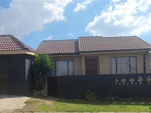 3 Bed House in Mofolo North