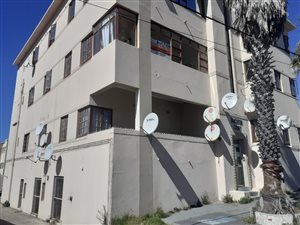 2 Bed Apartment in Quigney