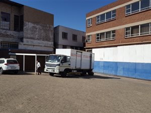 4500 m² Commercial space in Brixton