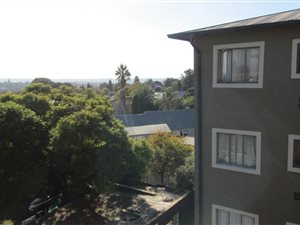 2 Bed Apartment in Ferndale