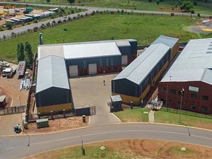 1818 m² Commercial space in Clayville