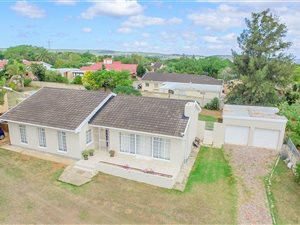 3 Bed House in Vanes Estate
