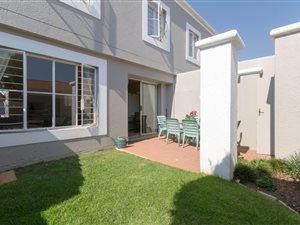 2 Bed Duplex in Kelland