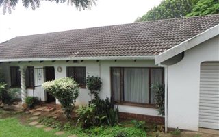 3 Bedroom House in Hayfields