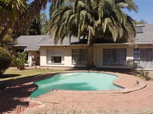 4 Bed House in Brackendowns