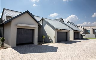 5 Bedroom House in Waterkloof Heights