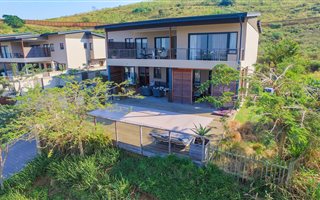 4 Bedroom House in Simbithi Estate
