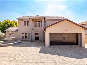 4 Bed House in Pinehaven