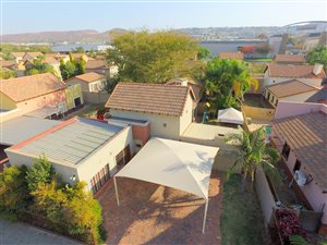 4 Bed House in Waterval East